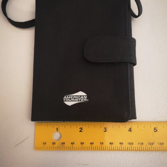 American Tourister Black Carry On / Overnight / Travel Bag - Picture 16 of 16